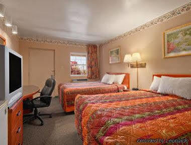 Mainstreet Hotel 2*